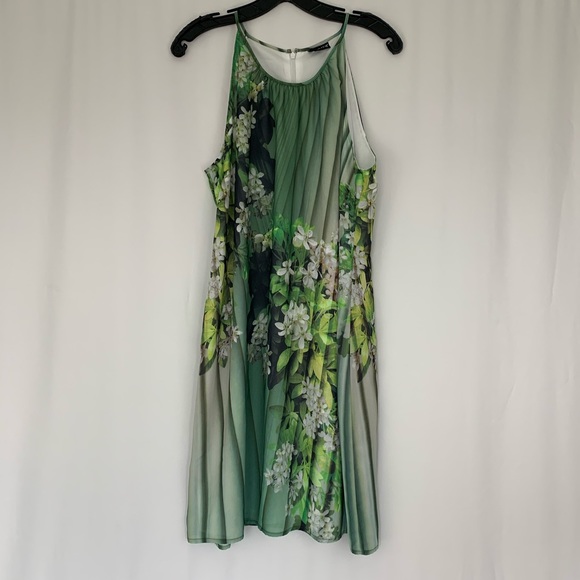a.n.a Dresses & Skirts - DONATING! a.n.a Green Floral Dress